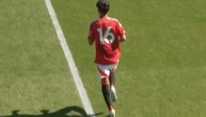 开云体育网页版入口-曼晚：14岁JJ加布里埃尔为曼联U18队双响，他的昵称是“小梅西”