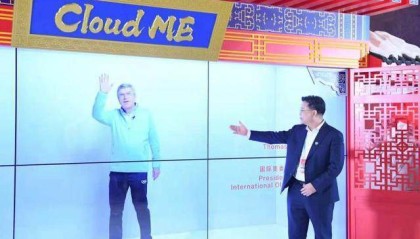 开云体育网页版入口-巴赫“现身”2022北京新闻中心 向记者拜年送春联